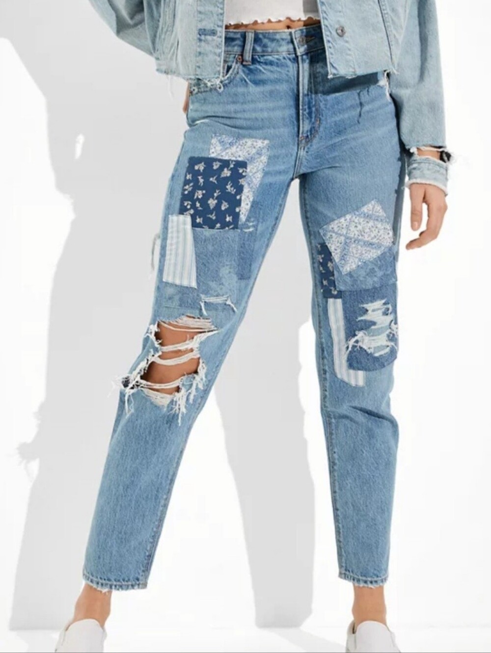 NWT American Eagle Outfitters Light Blue Patchwork Boyfriend Jeans Size 6